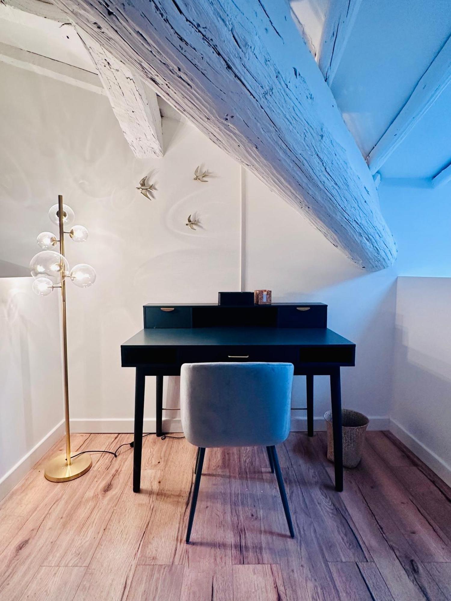 L'Etoile - Duplex Cosy De 50M2 En Centre-Ville Nîmes Eksteriør billede