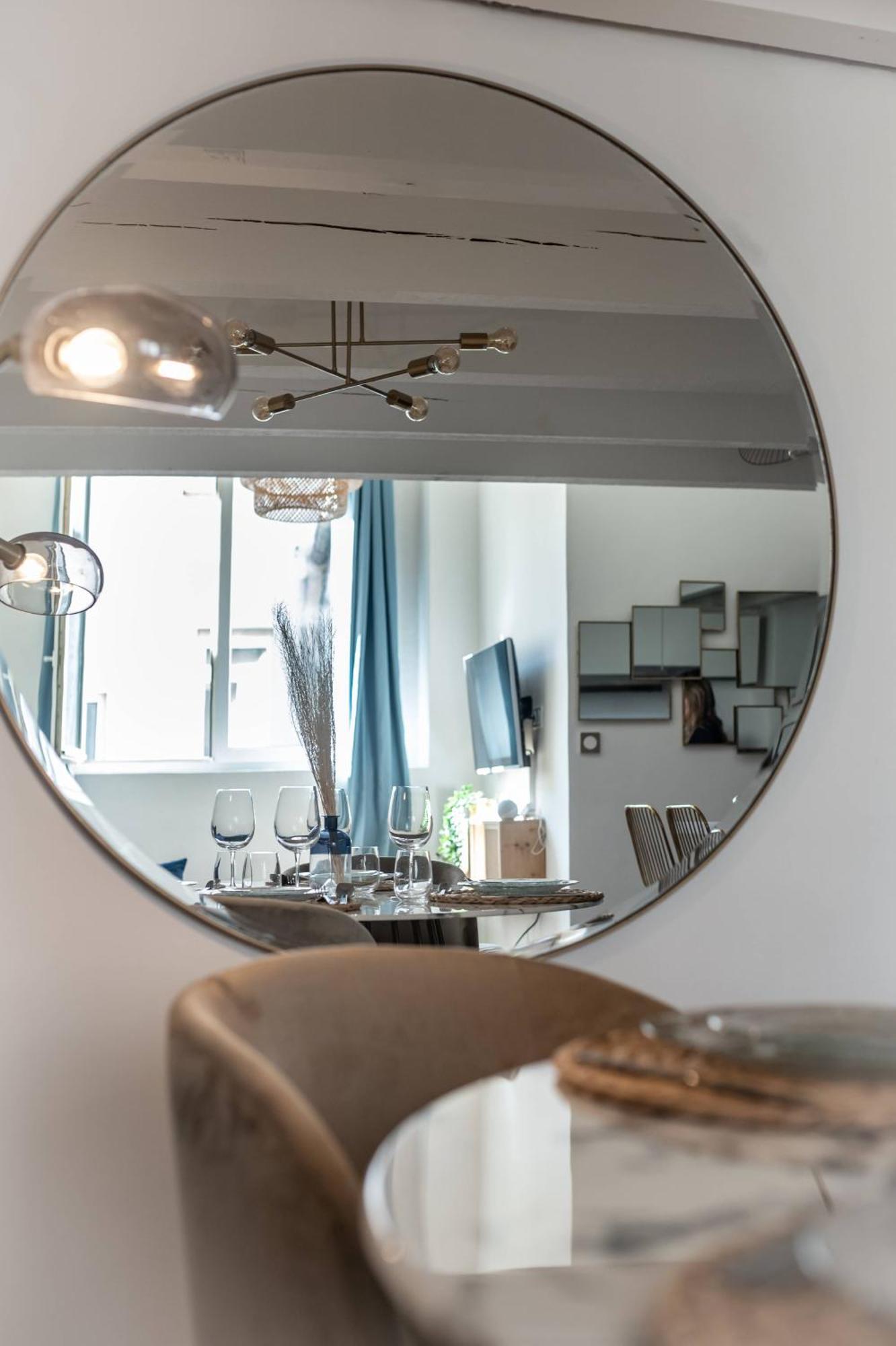L'Etoile - Duplex Cosy De 50M2 En Centre-Ville Nîmes Eksteriør billede